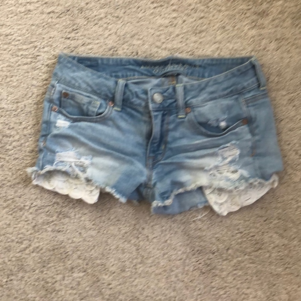 American Eagle Stretch Distressed Shorts Size 2